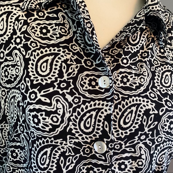 Casual Studio Button Down Top - Picture 4 of 5